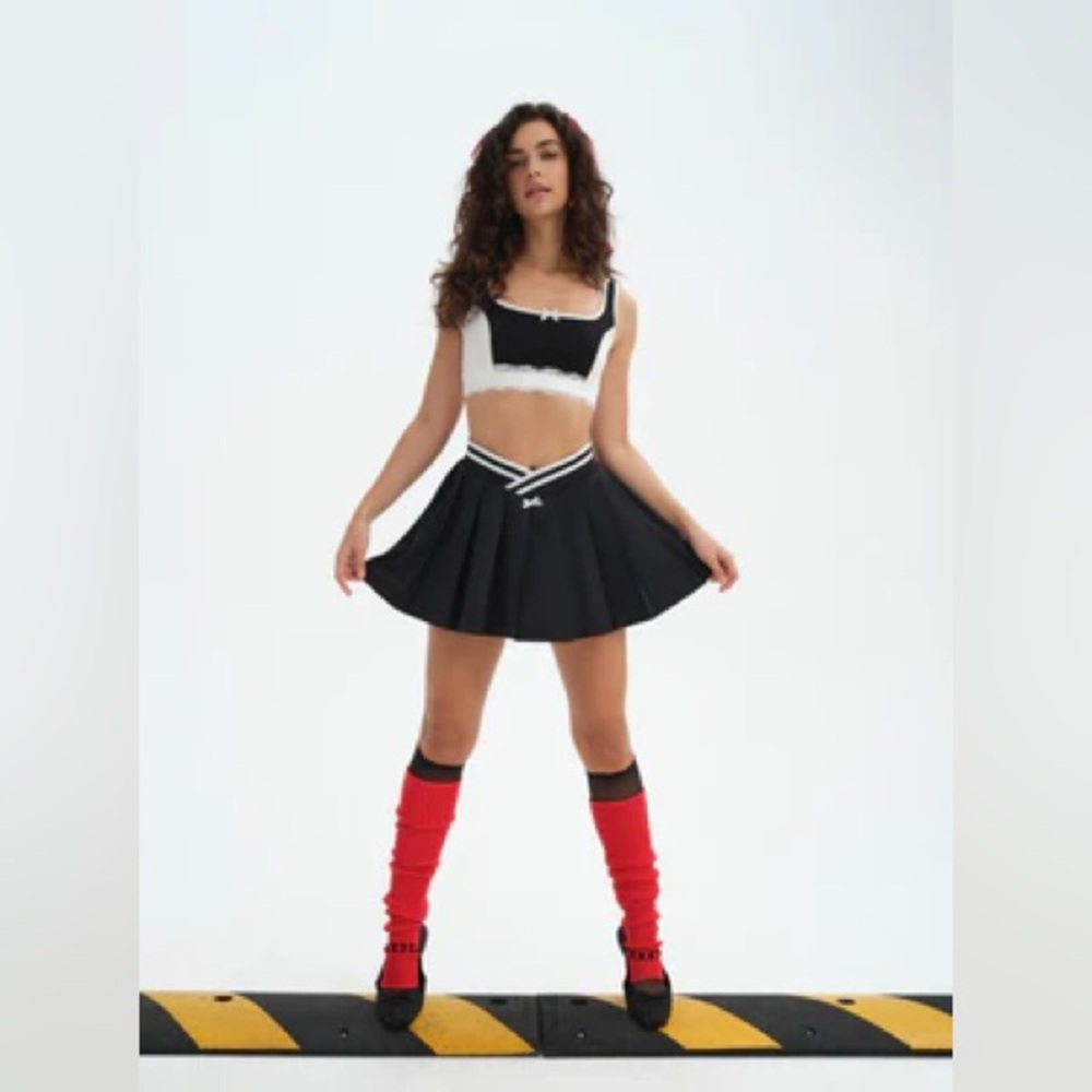 Regina mini skirt size EXTRA SMALL black & white - For Love and Lemons